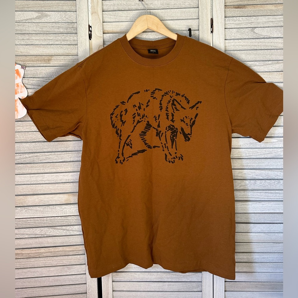 Filson Rust Wolf Graphic Tee
